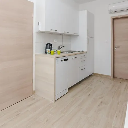 Budimir 5 By Interhome Apartmán Vir